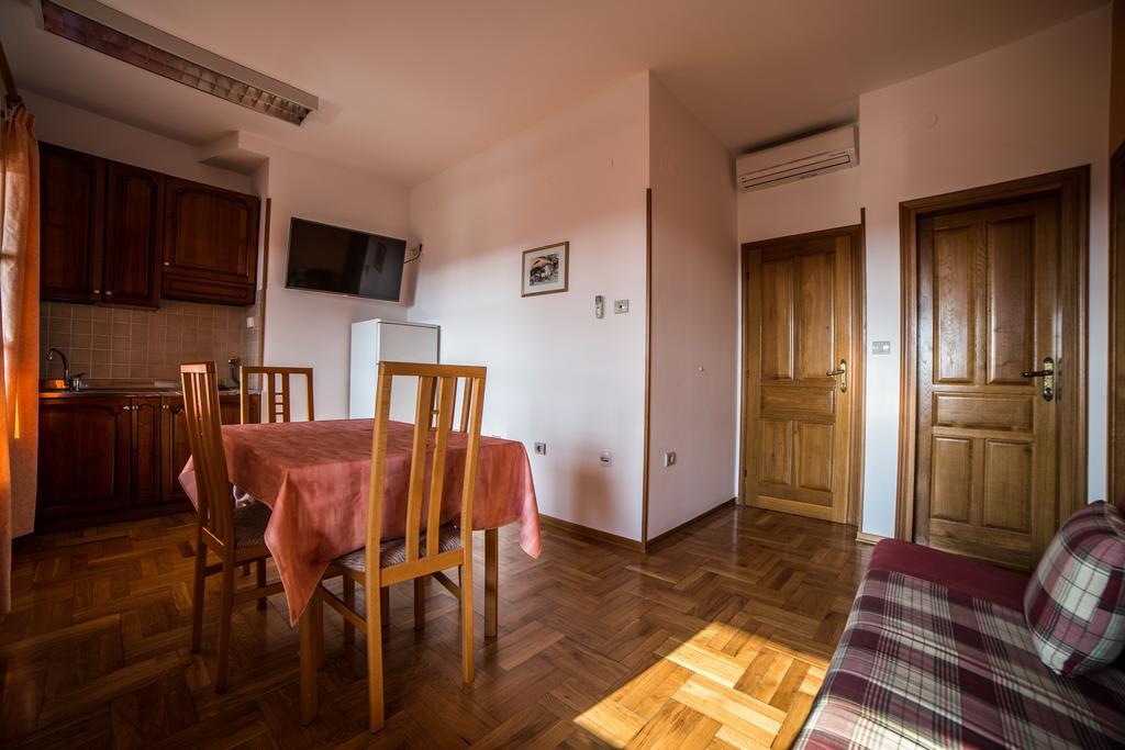 Pansion Valbruna Bed and Breakfast Ρόβινι Δωμάτιο φωτογραφία